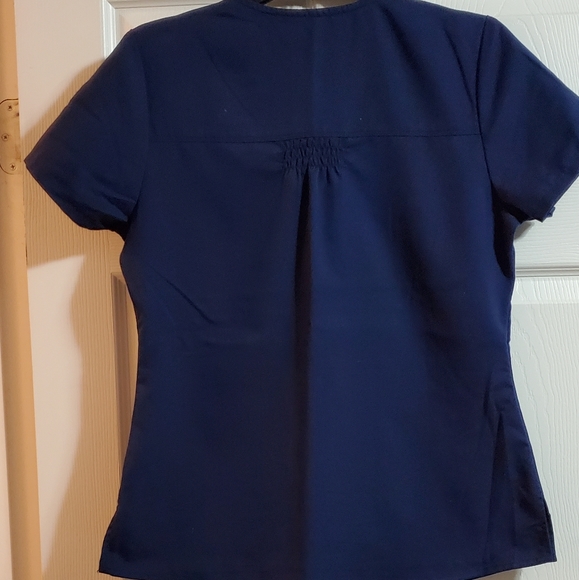 Grey's Anatomy Scrub Top - Picture 5 of 5